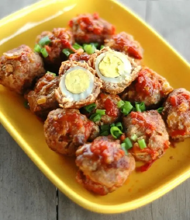 Hình ảnh Cơm xíu mại trứng cút 