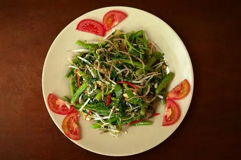 Hình ảnh Nộm rau muống
