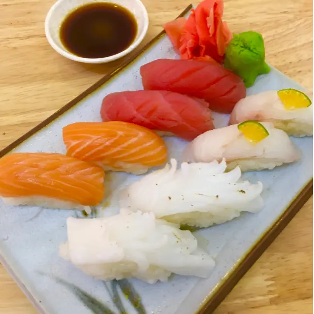 Hình ảnh Combo Sushi 5 