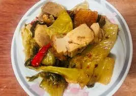 Hình ảnh Cơm Dưa Cải Chua Xào Heo Quay