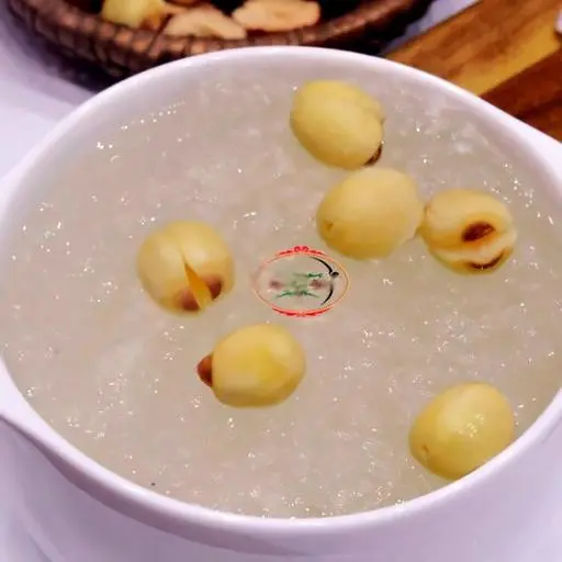 Hình ảnh Tổ yến chưng hạt sen - đường phèn -  thố lớn