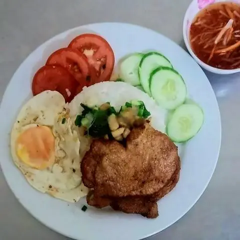 Hình ảnh Cơm tấm sườn - ốp la