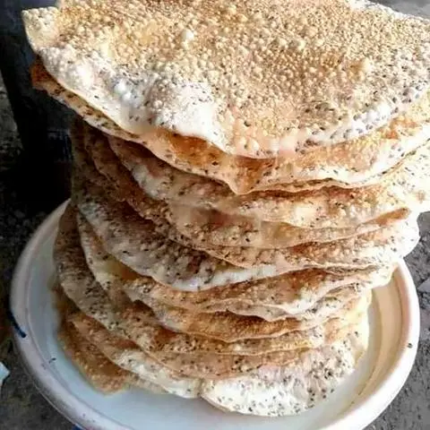 Hình ảnh bánh tráng nướng ( dày )