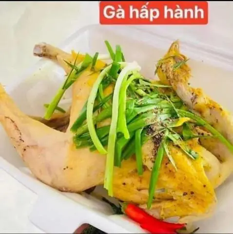 Hình ảnh Gà Hấp Hành 1/2 con chặt sẵn 