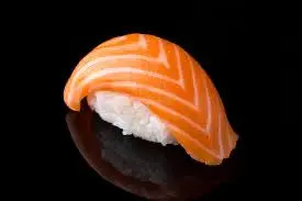 Hình ảnh Cơm nắm cá hồi - sake salmon