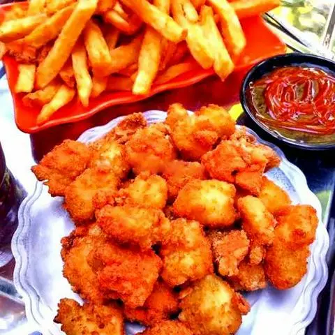 Hình ảnh Gà viên phô mai+ khoai tây