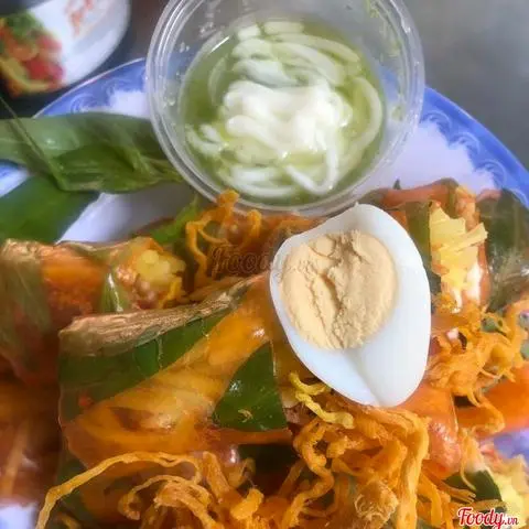 Hình ảnh Bánh Tráng Cuốn Khô Gà Chấm Sốt Muối Xanh