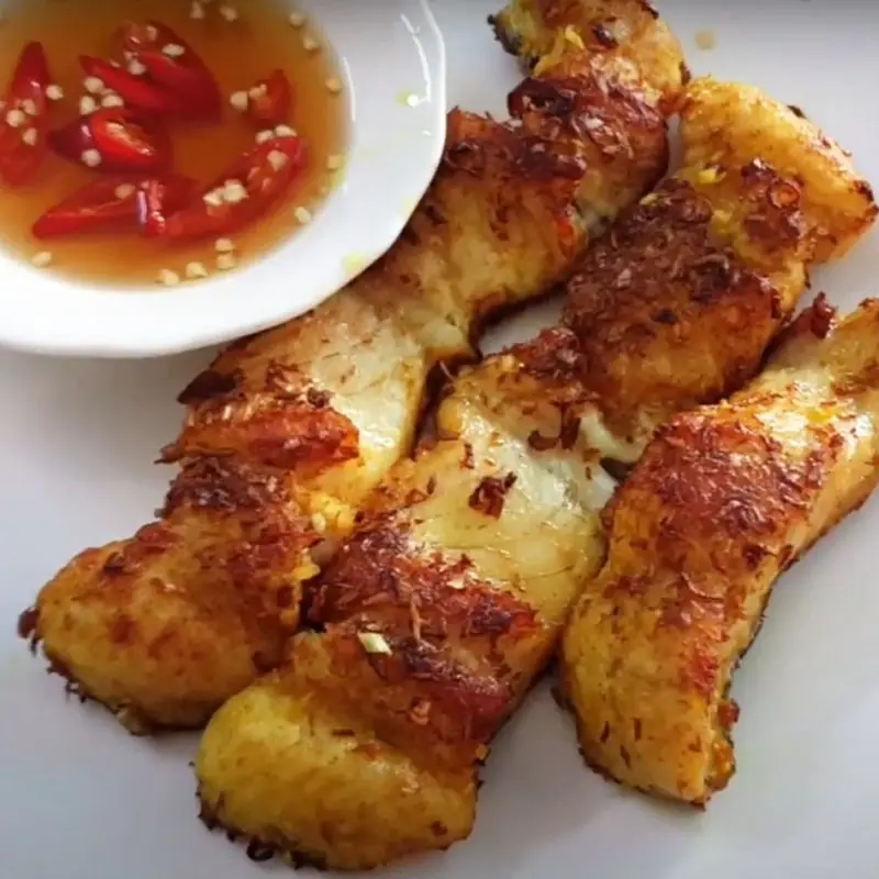 Hình ảnh Cơm cá lóc phi lê chiên muối xả