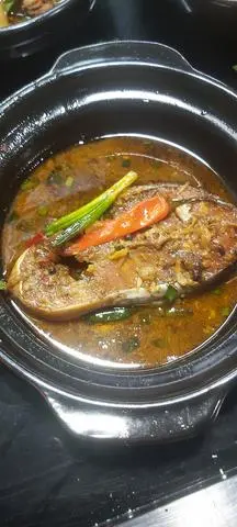 Hình ảnh Cơm cá hú kho tộ