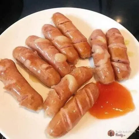 Hình ảnh xúc xích phô mai 