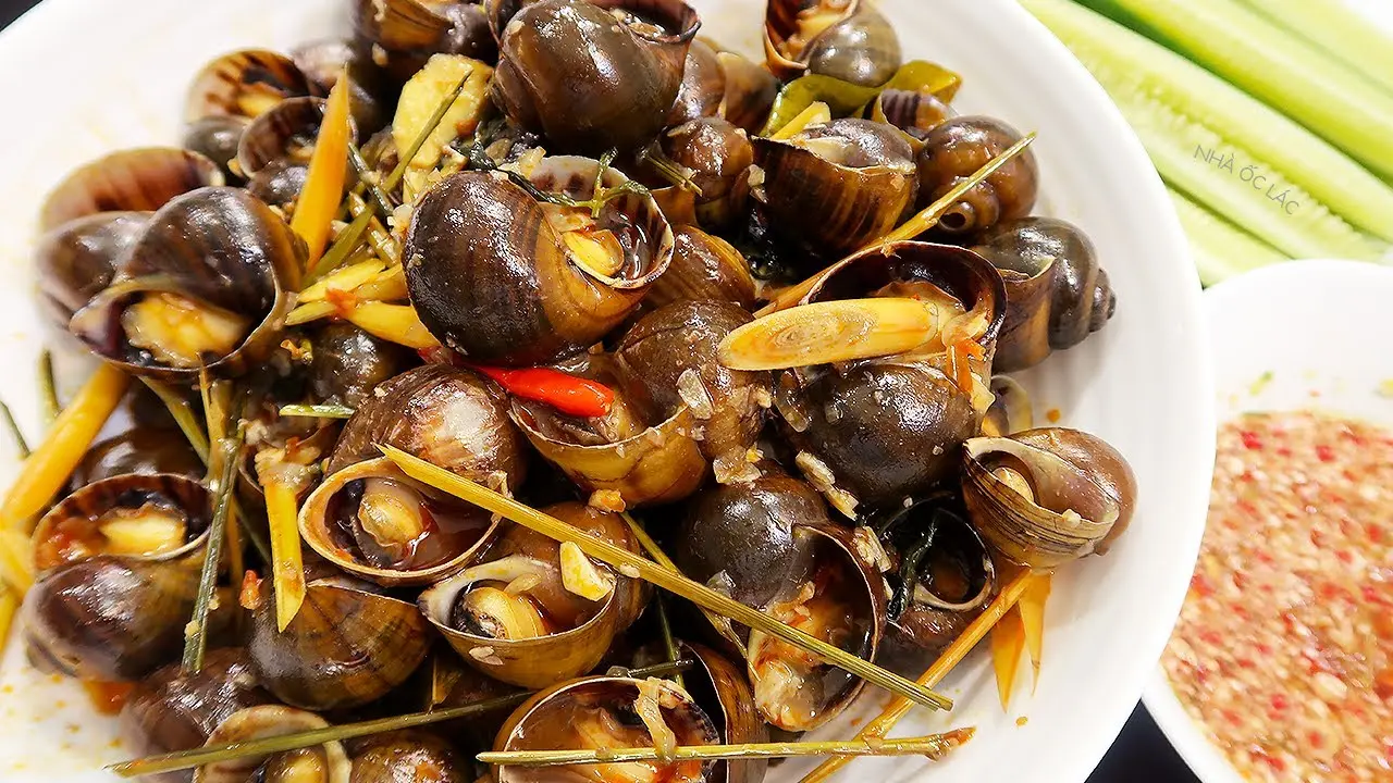 Hình ảnh Ốc Lát Hấp Tiêu Xanh 