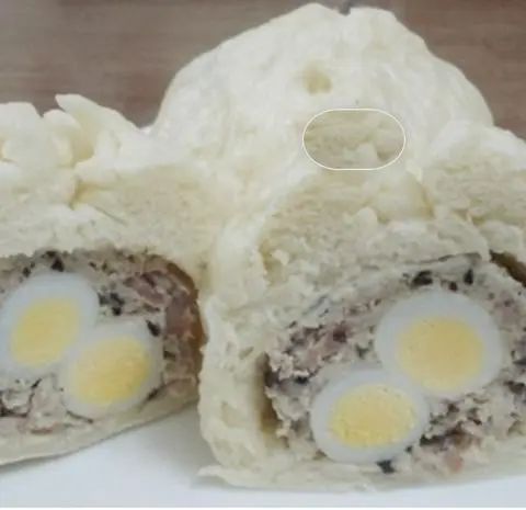 Hình ảnh Bánh bao 2 trứng cút