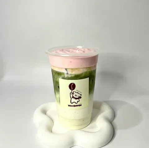 Hình ảnh Matcha latte kem dâu