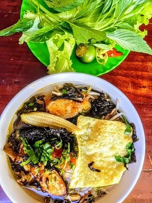 Hình ảnh bun chả cá chay