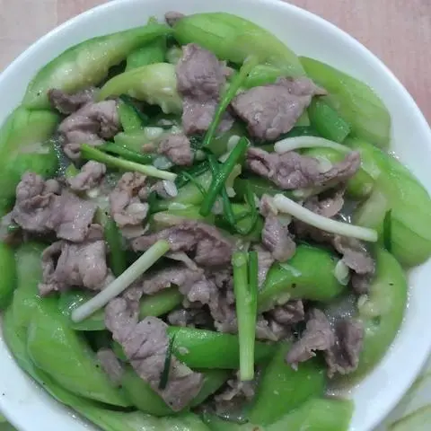 Hình ảnh Mướp hương xào thịt heo 