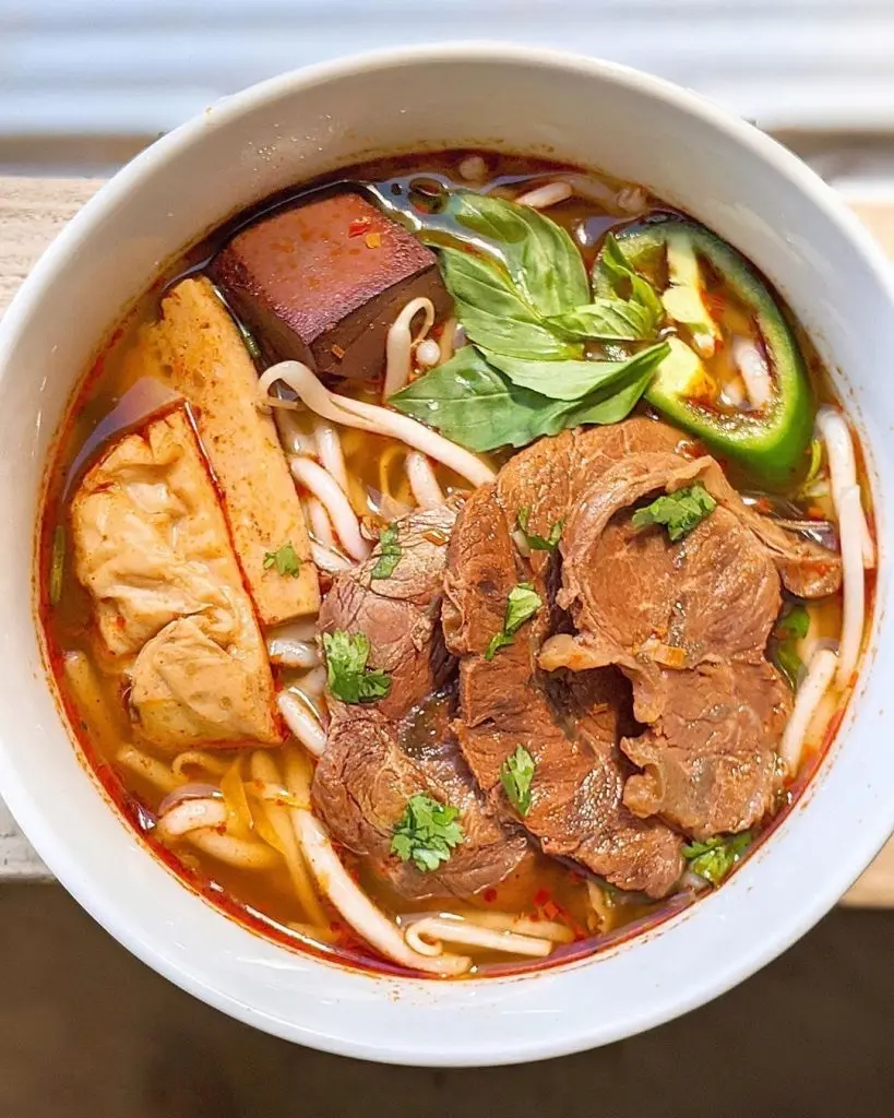 Hình ảnh Bún chả cây