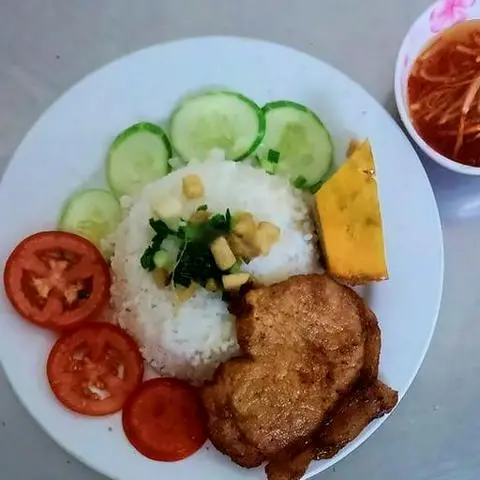 Hình ảnh Cơm tấm sườn - chả