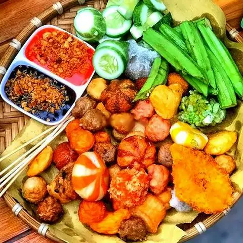 Hình ảnh Combo xiên tá lả 12 món (Tặng ly hồng trà)