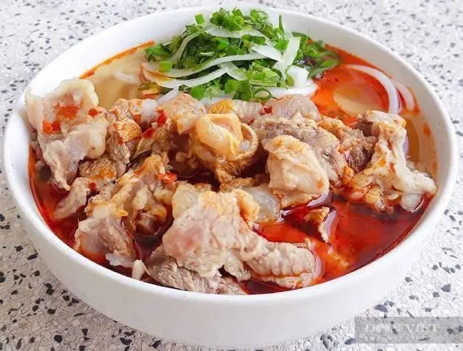 Hình ảnh Bún bò nạm gân