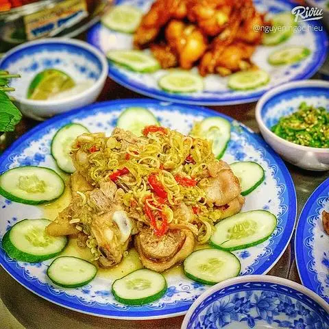 Hình ảnh Gà xào sả ớt