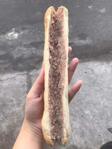 Hình ảnh Bánh mì que bơ pate