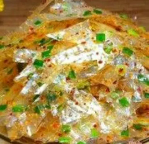 Hình ảnh Bánh tráng mỡ hành có tóp mỡ