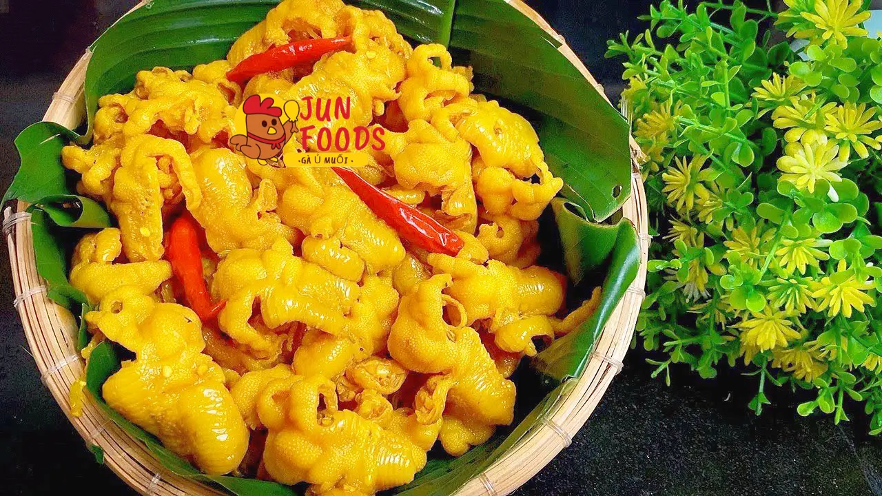 Hình ảnh 500g Chân Gà Rút Xương Ủ Muối - Tặng 1 Pepsi