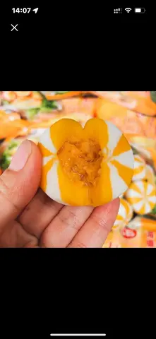 Hình ảnh Bánh bao trứng cá hồi