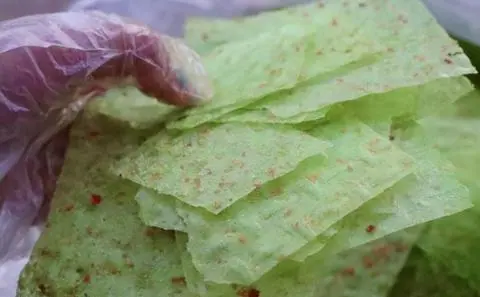 Hình ảnh Bánh Tráng Phô Mai Lá Dứa