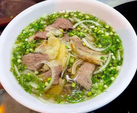 Hình ảnh Phở gầu