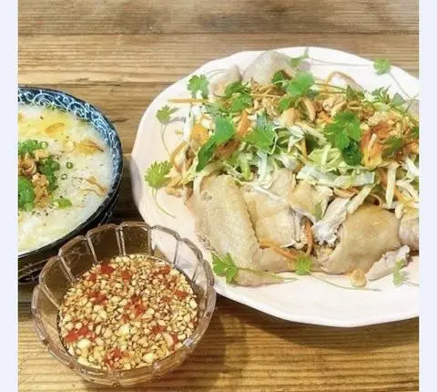 Hình ảnh Cháo và gỏi gà - 1/2 con