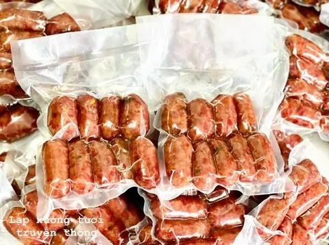 Hình ảnh Lạp xưởng Tươi Tiền Giang - 1kg 