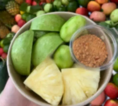 Hình ảnh Hộp 250g cóc 250g ổi 100g thơm