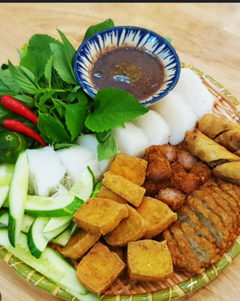 Hình ảnh Bún đậu nem chua + chả cốm 