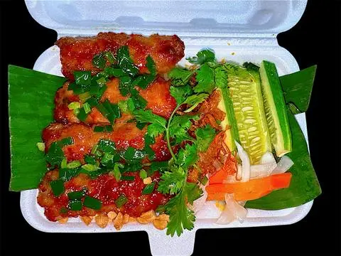 Hình ảnh Xôi 2 Nem Nướng Mật Ong Đặc Biệt