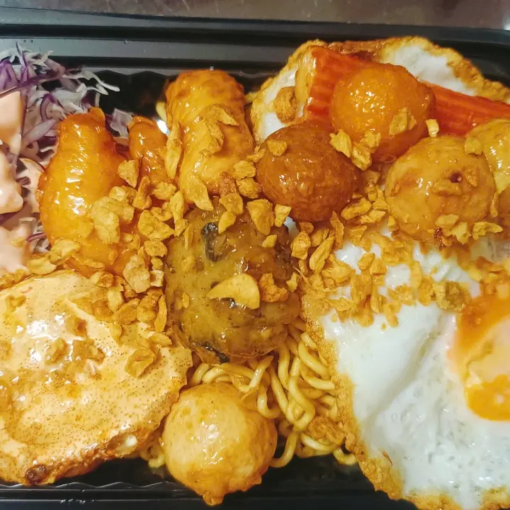 Hình ảnh Mì Trộn Indomie Cá Viên Đặc Biệt 