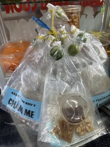 Hình ảnh Bánh tráng chấm me