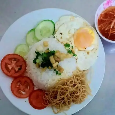Hình ảnh Cơm tấm bì - ốp la