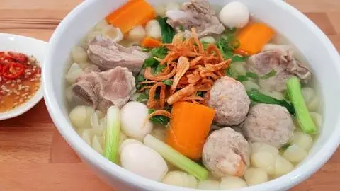 Hình ảnh Mì tươi xương+ bò viên+ huyết