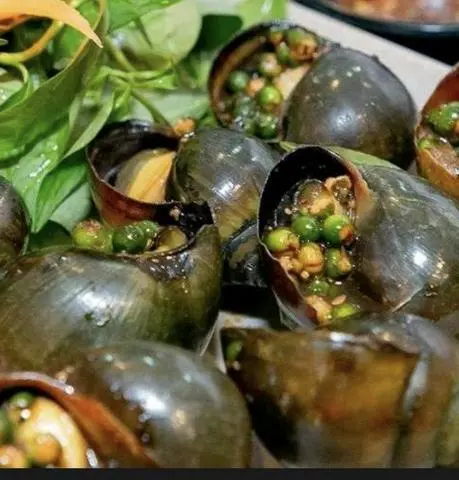 Hình ảnh Ốc bưu nướng tiêu xanh 