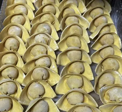 Hình ảnh Hoành thánh thêm