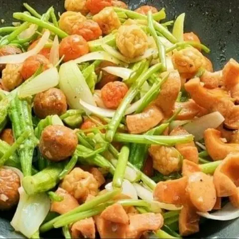 Hình ảnh Combo cá viên chiên nước mắm khổng lồ(5-6 người)
