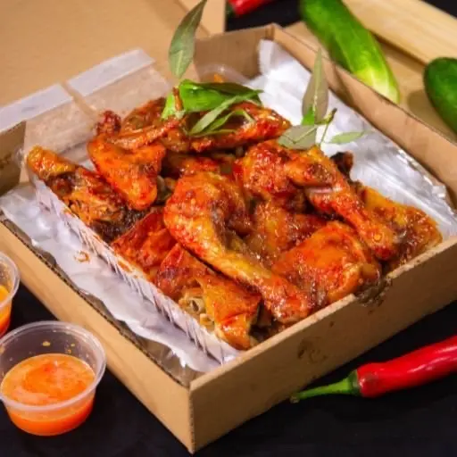 Hình ảnh 01 Con Gà quay truyền thống