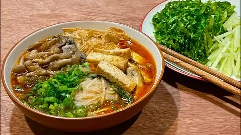 Hình ảnh hủ tiếu thái chay(không kèm tô muỗng đũa)