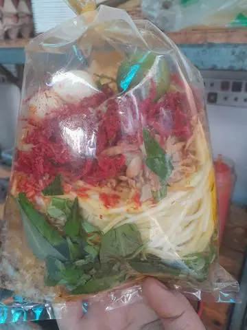Hình ảnh bánh  tráng  tây ninh trộn
