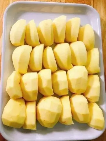 Hình ảnh Táo Ngon Giòn Ngọt Gọt Sẵn