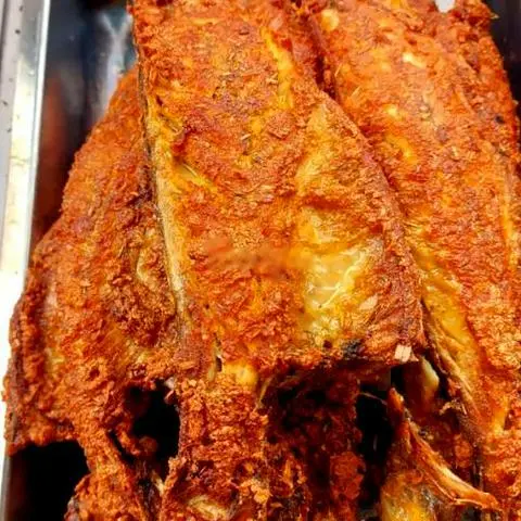 Hình ảnh Cơm cá nục sapa chiên muối ớt
