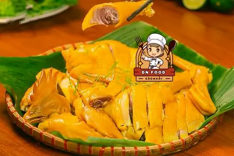 Hình ảnh Combo 1 Con Gà Ủ Muối Ôm Trứng (bỏ đầu chân) + 1 Con Gà Ủ Muối (bỏ đầu chân)