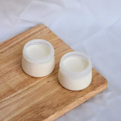 Hình ảnh Sữa chua ít ngọt nhà làm