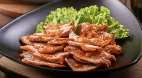 Hình ảnh Cơm tấm thịt xá xíu